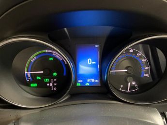 Toyota Auris 1.8 VVT-h Design CVT Euro 6 (s/s) 5dr