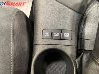 Toyota Auris 1.8 VVT-h Design CVT Euro 6 (s/s) 5dr