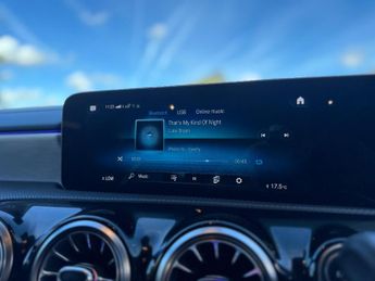 Mercedes-Benz CLA 1.3 CLA180 AMG Line (Premium 2) Coupe 7G-DCT Euro 6 (s/s) 4dr