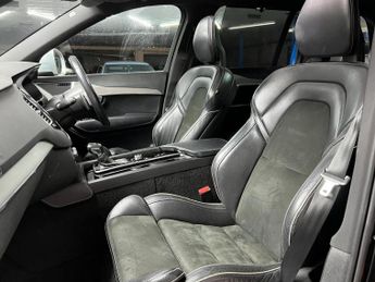 Volvo XC90 2.0 D5 PowerPulse R-Design Auto 4WD Euro 6 (s/s) 5dr