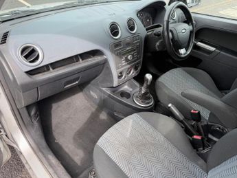 Ford Fusion 1.6 Plus 5dr