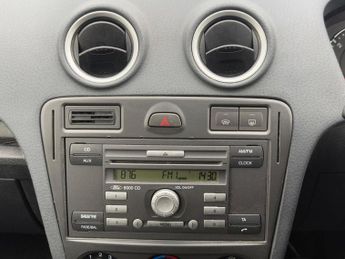 Ford Fusion 1.6 Plus 5dr