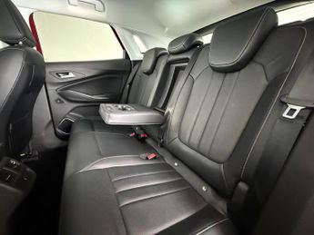 Vauxhall Grandland X 1.6 13.2kWh Ultimate Nav Auto 4WD Euro 6 (s/s) 5dr Hybrid4