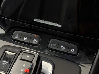 Vauxhall Grandland X 1.6 13.2kWh Ultimate Nav Auto 4WD Euro 6 (s/s) 5dr Hybrid4