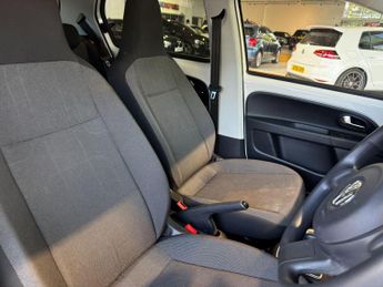 Volkswagen up! 1.0 Move up! Hatchback 5dr Petrol ASG Euro 5 (60 ps)