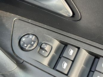 Peugeot 2008 1.2 PureTech Allure Premium + EAT Euro 6 (s/s) 5dr