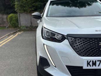 Peugeot 2008 1.2 PureTech Allure Premium + EAT Euro 6 (s/s) 5dr