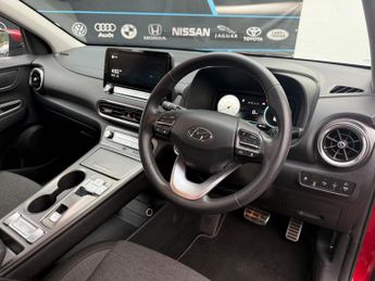 Hyundai KONA 39kWh SE Connect Auto 5dr (10.5kW Charger)