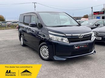 Toyota Voxy I.8 Petrol/Hybrid 7 Seater 5dr