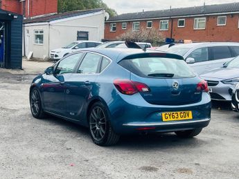 Vauxhall Astra 2.0 CDTi Elite Auto Euro 5 5dr