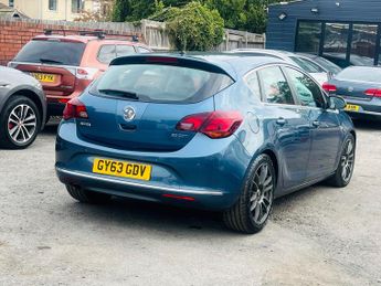Vauxhall Astra 2.0 CDTi Elite Auto Euro 5 5dr
