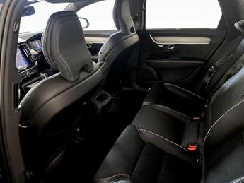 Volvo V90 2.0 B4 MHEV Plus Auto Euro 6 (s/s) 5dr