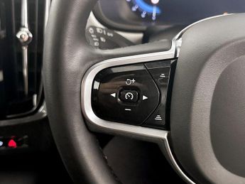 Volvo V90 2.0 B4 MHEV Plus Auto Euro 6 (s/s) 5dr