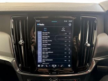 Volvo V90 2.0 B4 MHEV Plus Auto Euro 6 (s/s) 5dr