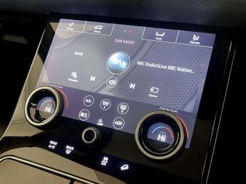 Land Rover Range Rover Velar 2.0 P250 R-Dynamic SE Auto 4WD Euro 6 (s/s) 5dr