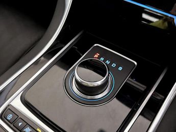 Jaguar XE 2.0i Prestige Auto Euro 6 (s/s) 4dr