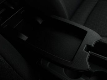 Toyota Yaris 1.5 VVT-h Design E-CVT Euro 6 (s/s) 5dr
