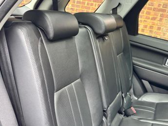 Land Rover Discovery Sport 2.0 TD4 HSE Auto 4WD Euro 6 (s/s) 5dr