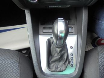 Volkswagen Jetta 1.6 TDI BlueMotion Tech SE DSG Euro 5 (s/s) 4dr