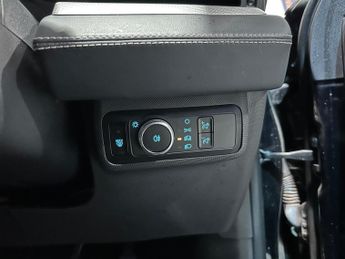 Ford Mustang Mach-E Standard Range 70kWh 5dr