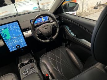 Ford Mustang Mach-E Standard Range 70kWh 5dr