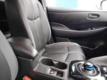 Nissan Leaf 40kWh Tekna Auto 5dr