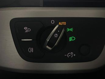 Audi A4 Avant 2.0 TDI 30 S line S Tronic Euro 6 (s/s) 5dr