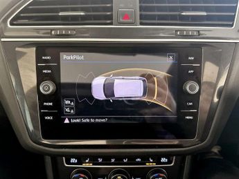 Volkswagen Tiguan 2.0 TDI SEL DSG Euro 6 (s/s) 5dr