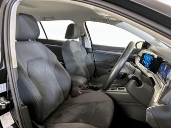 Volkswagen Golf 1.5 eTSI MHEV Style DSG Euro 6 (s/s) 5dr