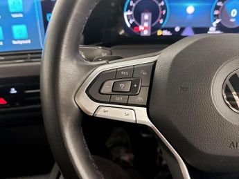 Volkswagen Golf 1.5 eTSI MHEV Style DSG Euro 6 (s/s) 5dr