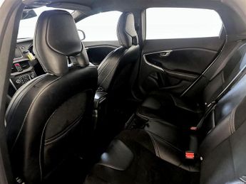 Volvo V40 2.0 D2 R-Design Nav Plus Euro 6 (s/s) 5dr