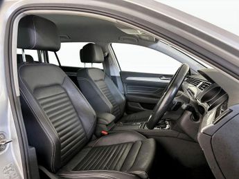 Volkswagen Passat 1.4 TSI 13kWh GTE DSG Euro 6 (s/s) 5dr