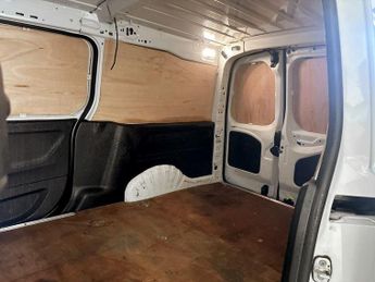 Vauxhall Combo 1.5 Turbo D 2300 Dynamic L2 H1 Euro 6 6dr