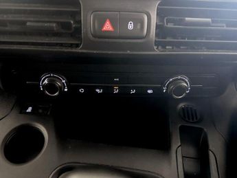 Vauxhall Combo 1.5 Turbo D 2300 Dynamic L2 H1 Euro 6 6dr
