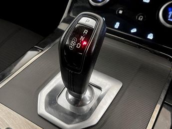 Land Rover Range Rover Evoque 2.0 D165 MHEV R-Dynamic Auto 4WD Euro 6 (s/s) 5dr