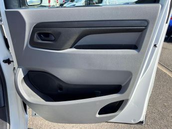 Toyota PROACE Verso 1.5D Medium MPV MWB Euro 6 (s/s) 6dr (9 Seat)