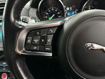 Jaguar XE 2.0d R-Sport Auto Euro 6 (s/s) 4dr