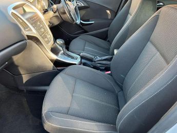 Vauxhall Astra 2.0 CDTi SRi Sports Tourer Auto Euro 5 5dr