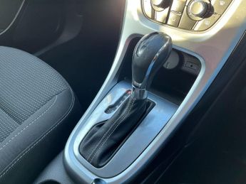 Vauxhall Astra 2.0 CDTi SRi Sports Tourer Auto Euro 5 5dr