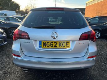 Vauxhall Astra 2.0 CDTi SRi Sports Tourer Auto Euro 5 5dr