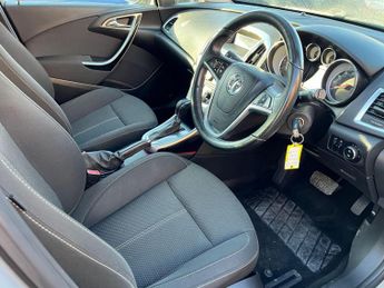 Vauxhall Astra 2.0 CDTi SRi Sports Tourer Auto Euro 5 5dr