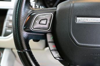 LAND ROVER RANGE ROVER EVOQUE 2.2 SD4 Dynamic SUV 5dr Diesel Auto 4WD Euro 5 (190 ps) +FREE 6 