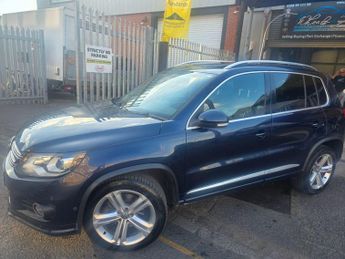 Volkswagen Tiguan 2.0 TDI BlueMotion Tech R-Line DSG 4WD Euro 5 (s/s) 5dr (Nav)