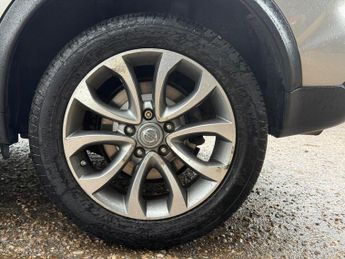 Nissan Juke 1.6 Tekna XTRON Euro 5 5dr