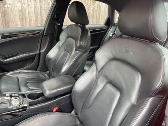 Audi A4 2.0 TDI Black Edition Plus S Tronic quattro Euro 5 (s/s) 4dr