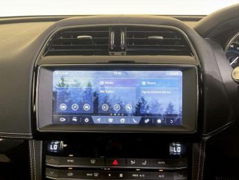 Jaguar F-PACE 2.0 D180 R-Sport Auto AWD Euro 6 (s/s) 5dr