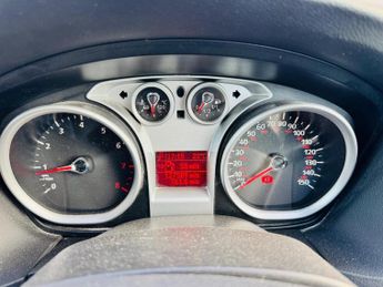 Ford Focus 1.6 Zetec 5dr