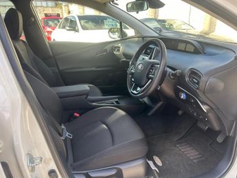 Toyota Prius 1.8 VVT-h Business Edition Hatchback 5dr Petrol Hybrid CVT Euro 