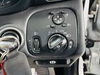 Mercedes-Benz C Class 2.1 C220 CDI Avantgarde SE 5dr
