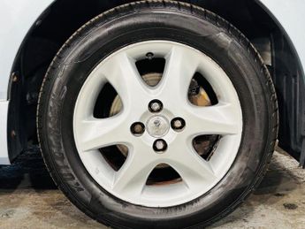 Toyota Corolla 1.6 VVT-i Colour Collection 5dr